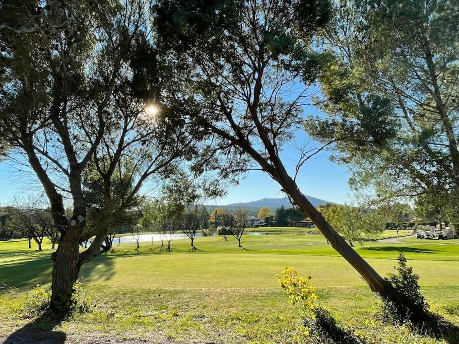 Appartement Golf De Pont Royal Mallemort Eksteriør bilde