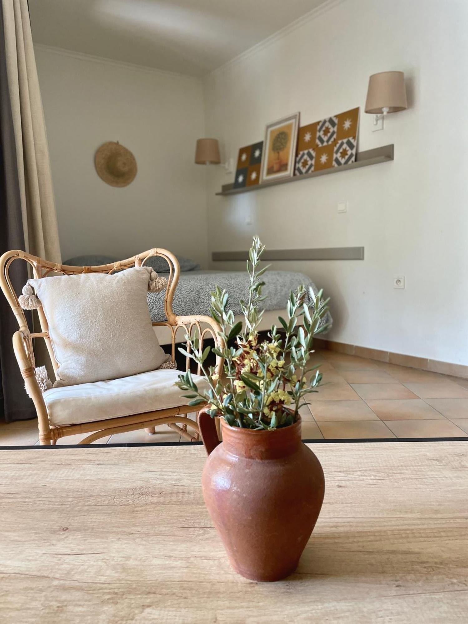 Appartement Golf De Pont Royal Mallemort Eksteriør bilde