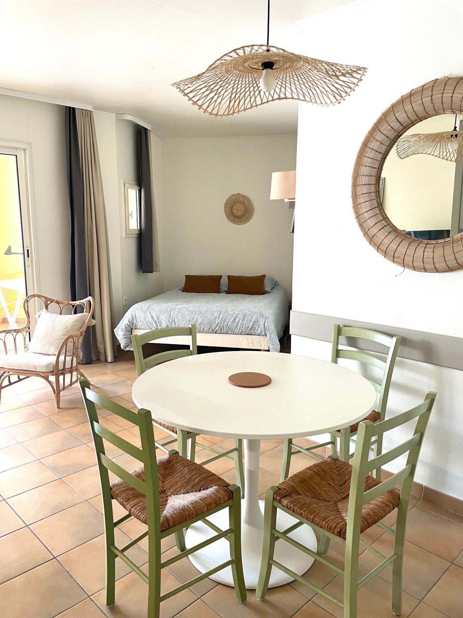Appartement Golf De Pont Royal Mallemort Eksteriør bilde